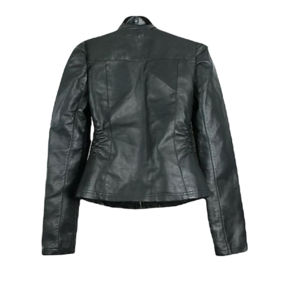 ASOS - NEW LOOK - Faux Leather Puff Sleeve Zip Jacket with Stretch Bodice - Picture 6 of 13